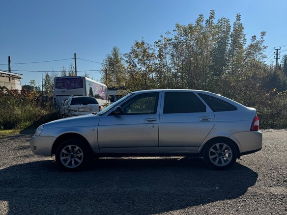 2011 Lada (ВАЗ) Priora I, серебристый, 210000 рублей - вид 4