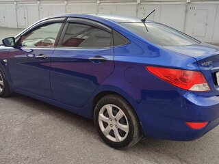 2011 Hyundai Solaris I, синий, 690000 рублей, вид 5