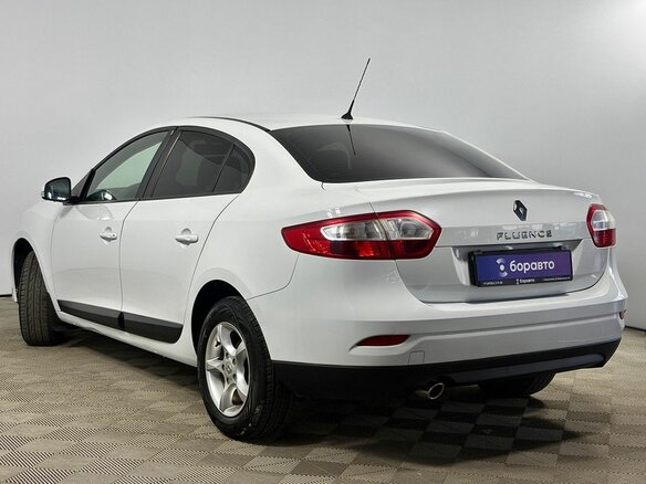 2013 Renault Fluence I Рестайлинг, белый, 970000 рублей - вид 3