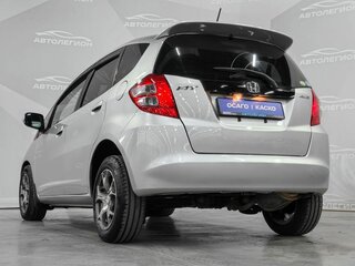 2009 Honda Fit II, серый, 760000 рублей, вид 4