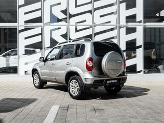 2015 Chevrolet Niva I Рестайлинг, серый, 698000 рублей, вид 2