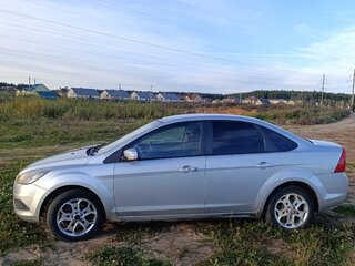 2009 Ford Focus II Рестайлинг, серебристый, 499000 рублей, вид 2