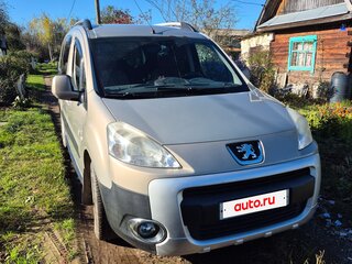 2012 Peugeot Partner II, бежевый, 699000 рублей, вид 2