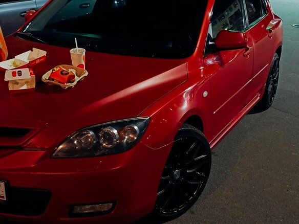 2005 Mazda 3 I (BK), красный, 390000 рублей - вид 12