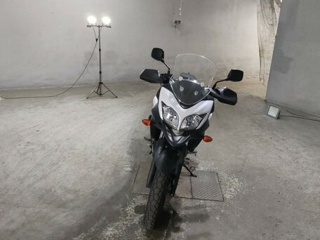 2013 Suzuki V-Strom DL 650, белый, 725000 рублей, вид 3