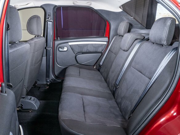 2011 Renault Logan I Рестайлинг, красный, 580000 рублей - вид 8