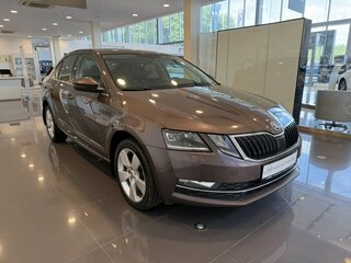 2017 Skoda Octavia III (A7) Рестайлинг, коричневый, 1869000 рублей, вид 3