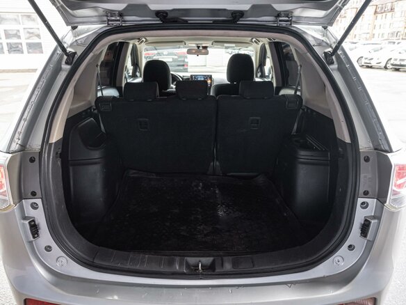 2013 Mitsubishi Outlander II Рестайлинг, серебристый, 1180000 рублей - вид 16