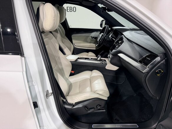 2019 Volvo XC90 B5 II Рестайлинг 1, белый, 3600000 рублей - вид 17