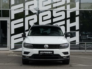 2017 Volkswagen Tiguan II, белый, 2730000 рублей, вид 3