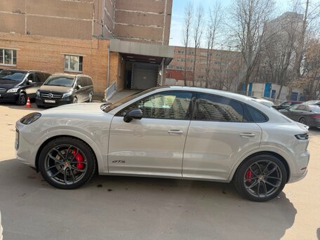 2025 Porsche Cayenne GTS Coupé III Рестайлинг, серый, 21200000 рублей, вид 2