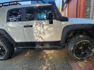 2010 Toyota FJ Cruiser, белый, 3500000 рублей, вид 2