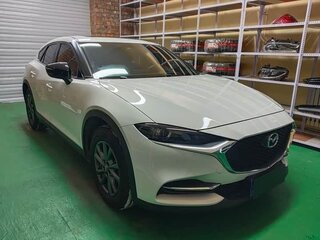 2023 Mazda CX-4 I Рестайлинг, бежевый, 2392995 рублей, вид 3