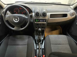 2014 Renault Sandero I, бежевый, 580000 рублей, вид 5