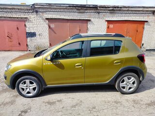 2017 Renault Sandero Stepway II, зелёный, 1200000 рублей, вид 4