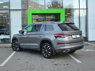 2023 Skoda Kodiaq I Рестайлинг, серый, 3890000 рублей, вид 3