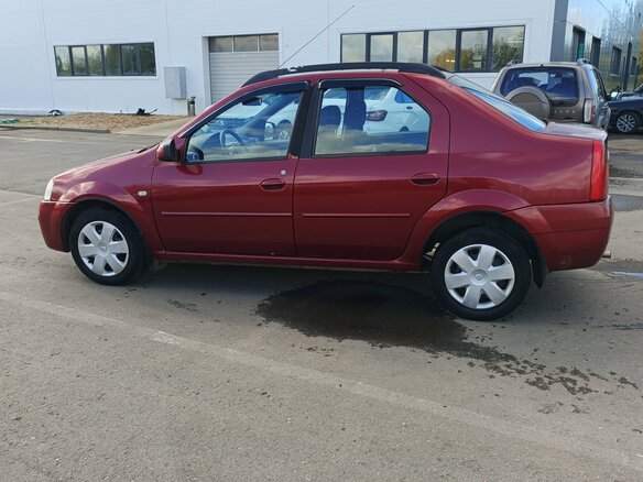 2008 Renault Logan I, красный - вид 8