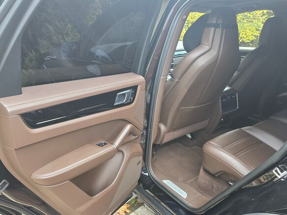 2020 Porsche Cayenne III, чёрный, 6490000 рублей - вид 9