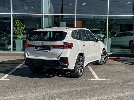 2026 BMW X1 Long 25Li xDrive III (U11/U12), белый, 6200000 рублей, вид 5