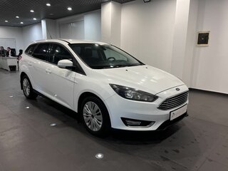 2016 Ford Focus III Рестайлинг, белый, 900000 рублей, вид 1