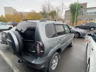 2011 Chevrolet Niva I Рестайлинг, серый, 550000 рублей, вид 4
