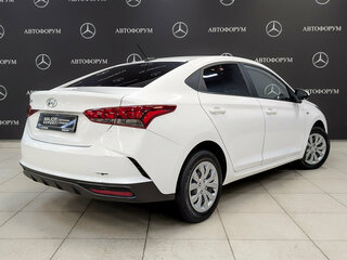 2022 Hyundai Solaris II Рестайлинг, белый, 1440000 рублей, вид 5