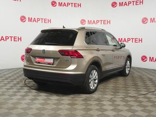2018 Volkswagen Tiguan II, бежевый, 2649000 рублей, вид 5