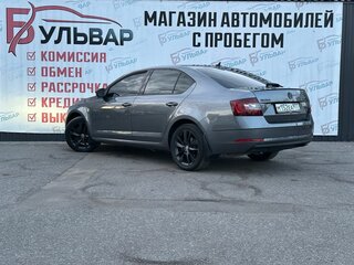 2017 Skoda Octavia III (A7) Рестайлинг, серый, 1490000 рублей, вид 4