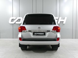 2013 Toyota Land Cruiser 200 Series Рестайлинг 1, серебристый, 3620000 рублей, вид 4