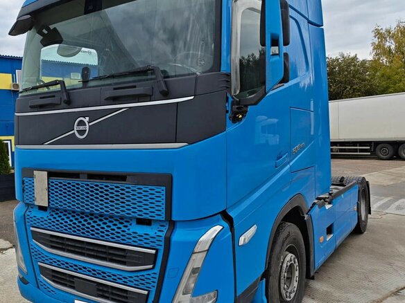 2023 Volvo FH, синий, 11000000 рублей - вид 11
