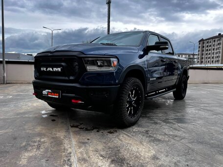 2023 Ram 1500 Crew Cab eTorque V, синий, 4900000 рублей, вид 5