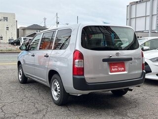 2022 Toyota Probox I Рестайлинг, серебристый, 1074084 рублей, вид 3