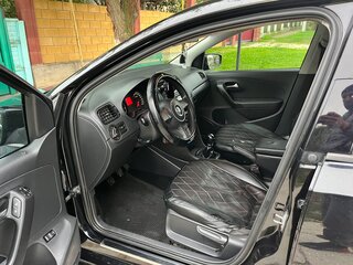 2011 Volkswagen Polo V, чёрный, 630000 рублей, вид 5