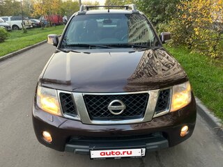 2010 Nissan Navara (Frontier) III (D40) Рестайлинг, серый, 2120000 рублей, вид 2