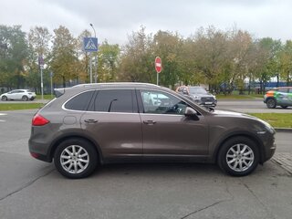 2013 Porsche Cayenne II (958), коричневый, 3500000 рублей, вид 3