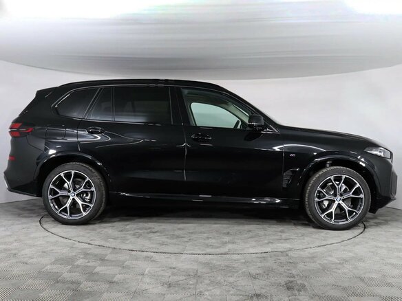 2026 BMW X5 Long 30Li IV (G05/G18) Рестайлинг, чёрный, 10960000 рублей - вид 2