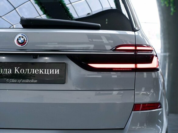 2022 BMW X7 40d I (G07) Рестайлинг, серый, 13100000 рублей - вид 6
