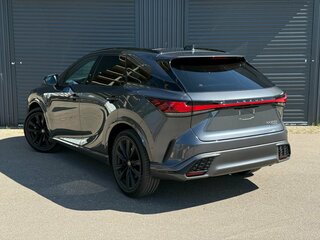 2026 Lexus RX 500h V, серый, 13390000 рублей, вид 4