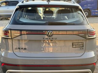 2026 Volkswagen Tharu XR 300 TSI, серебристый, 2750000 рублей, вид 5