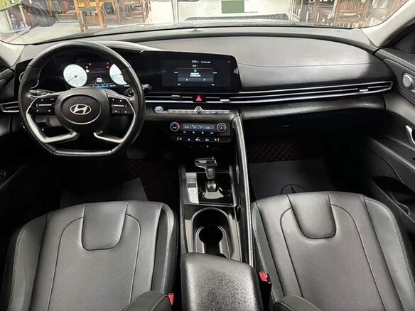 2023 Hyundai Elantra VII (CN7) Рестайлинг, серый, 1350000 рублей - вид 19