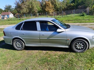 2001 Opel Vectra B Рестайлинг, серебристый, 310000 рублей, вид 3
