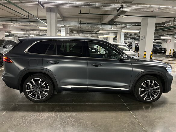 2024 Geely Monjaro I, серый, 3480000 рублей - вид 3