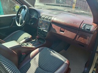 1998 Mercedes-Benz M-Класс 320 I (W163), бежевый, 375000 рублей, вид 5