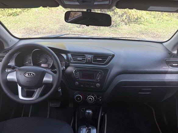 2012 Kia Rio 4-speed III, бежевый, 730000 рублей - вид 7