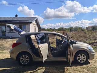 2011 Nissan Tiida I Рестайлинг, золотистый, 600000 рублей, вид 4