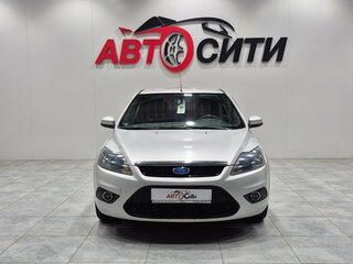 2010 Ford Focus II Рестайлинг, серебристый, 575000 рублей, вид 2