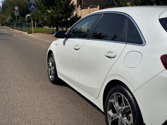 2018 Kia Ceed III, белый, 1750000 рублей - вид 10
