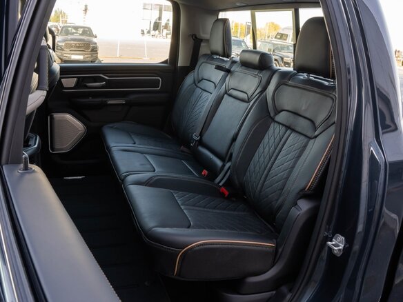 2026 Ram 1500 Crew Cab V Рестайлинг, синий, 10300000 рублей - вид 9