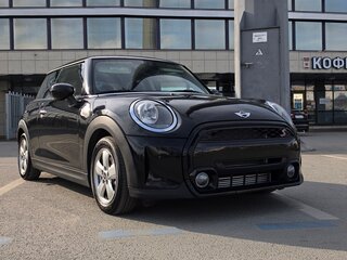 2020 Mini Hatch Cooper III (F55/F56) Рестайлинг, чёрный, 1550000 рублей, вид 4