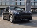 2020 Mini Hatch Cooper III (F55/F56) Рестайлинг, чёрный - вид 3
